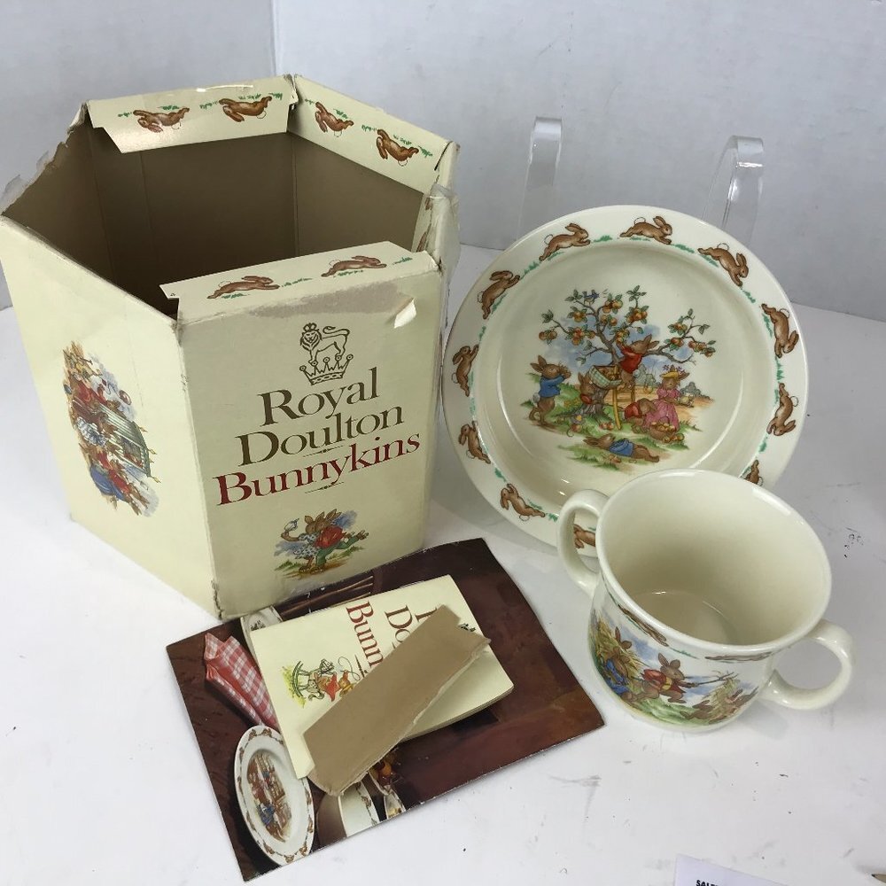Royal Doulton Bunnykins 2 piece set
